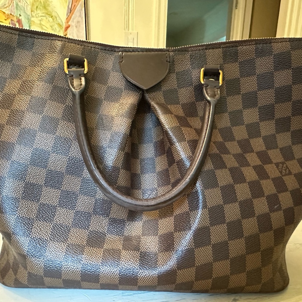 Authentic Louis Vuitton Purse
